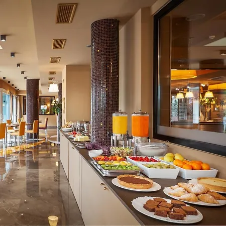 Hotel Kristal Palace - Tonelli - Adult Friendly Riva del Garda